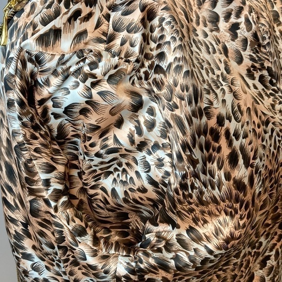 Robertson Los Angeles Trench Coat - Picture 12 of 16